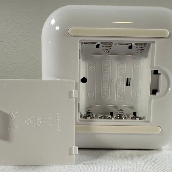 iHealth Track Wireless Bluetooth Arm Blood Pressure Monitor Model KN-550BT Large - Picture 7 of 16